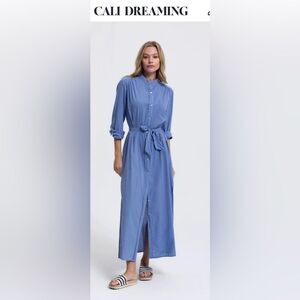 Cali Dreaming Long Sleeve Blue Maxi buttoned Dress, M